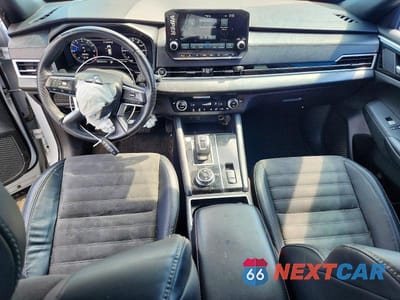 Zdjęcie 8 z 14 samochodu: 2023 MITSUBISHI OUTLANDER SE VIN:JA4J4UA82PZ030914 - miniatura