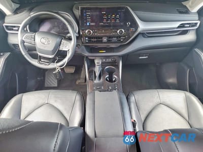 Zdjęcie 8 z 14 samochodu: 2023 TOYOTA HIGHLANDER HYBRID LIMITED VIN:5TDXBRCH8PS132851 - miniatura
