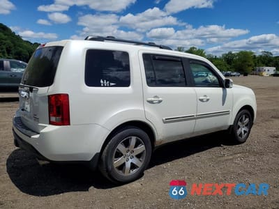 Trzecie zdjęcie samochodu z tyłu: 2015 HONDA PILOT TOURING VIN:5FNYF4H90FB023249 - miniatura