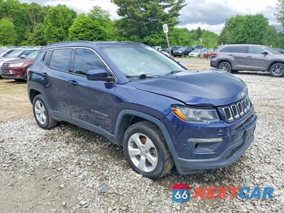 Czwarte zdjęcie samochodu z boku: 2019 JEEP COMPASS LATITUDE VIN:3C4NJDBB3KT839316 - miniatura