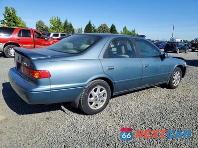 Trzecie zdjęcie samochodu z tyłu: 2000 TOYOTA CAMRY LE V6 VIN:JT2BF22K8Y0278926 - miniatura