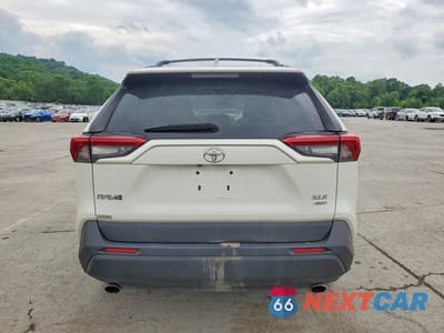 Zdjęcie 6 z 13 samochodu: 2021 TOYOTA RAV4 XLE PREMIUM VIN:2T3A1RFV7MW170009 - miniatura