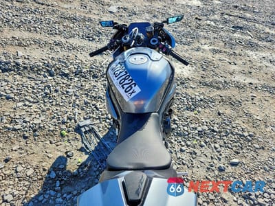 Zdjęcie 6 z 9 samochodu: 2025 BMW S 1000 RR VIN:WB10P2304S6L61974 - miniatura