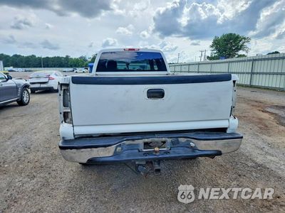 Zdjęcie 6 z 12 samochodu: 2003 CHEVROLET SILVERADO C2500 HEAVY DUTY VIN:1GCHC29U23E254019 - miniatura
