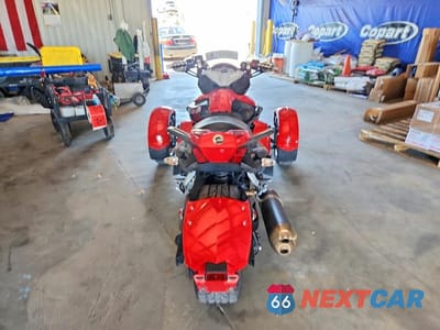 Czwarte zdjęcie samochodu z boku: 2009 CAN-AM SPYDER ROADSTER RS VIN:2BXJAXA139V002885 - miniatura