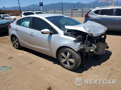 Czwarte zdjęcie samochodu z boku: 2018 KIA FORTE LX VIN:3KPFL4A72JE166758 - miniatura