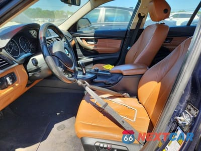 Zdjęcie 7 z 12 samochodu: 2012 BMW 328 I VIN:WBA3A5C58CF341837 - miniatura