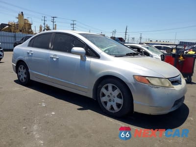 Czwarte zdjęcie samochodu z boku: 2008 HONDA CIVIC LX VIN:2HGFA16518H337544 - miniatura
