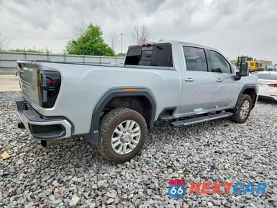 Trzecie zdjęcie samochodu z tyłu: 2021 GMC SIERRA K3500 DENALI VIN:1GT49WEY6MF224014 - miniatura