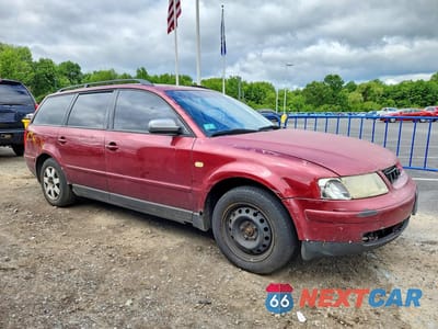 Czwarte zdjęcie samochodu z boku: 1999 VOLKSWAGEN PASSAT GLS VIN:WVWNA63B4XE378189 - miniatura