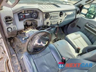 Zdjęcie 8 z 12 samochodu: 2015 FORD F450 SUPER DUTY VIN:1FDUF4GT1FEC65511 - miniatura