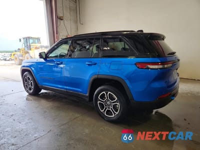 Drugie zdjęcie samochodu z przodu: 2024 JEEP GRAND CHEROKEE TRAILHAWK 4XE VIN:1C4RJYC67R8941527 - miniatura
