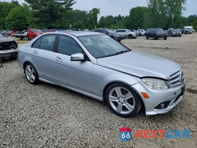 Czwarte zdjęcie samochodu z boku: 2010 MERCEDES-BENZ C 300 4MATIC VIN:WDDGF8BBXAR119767 - miniatura