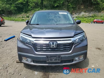Piąte zdjęcie samochodu w środku: 2017 HONDA RIDGELINE RTL VIN:5FPYK3F78HB038678 - miniatura