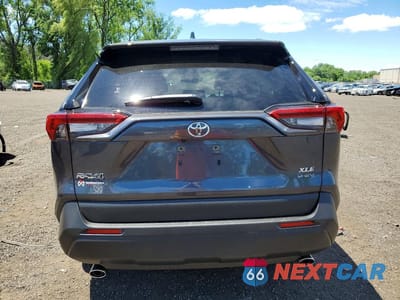 Zdjęcie 6 z 13 samochodu: 2025 TOYOTA RAV4 HYBRID XLE VIN:JTMRWRFV1SJ087742 - miniatura
