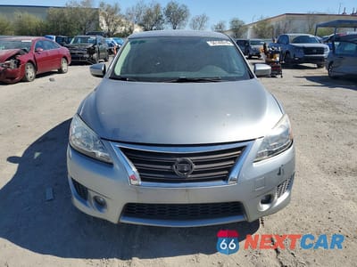 Piąte zdjęcie samochodu w środku: 2014 NISSAN SENTRA SR VIN:3N1AB7AP3EY271931 - miniatura