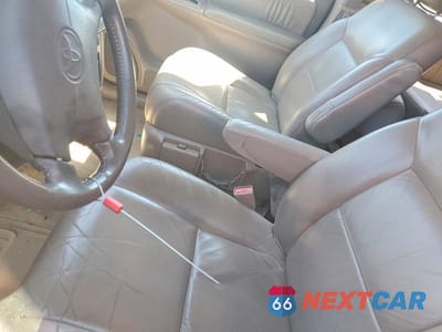 Zdjęcie 9 z 13 samochodu: 1998 TOYOTA SIENNA LE VIN:4T3ZF13C1WU056020 - miniatura