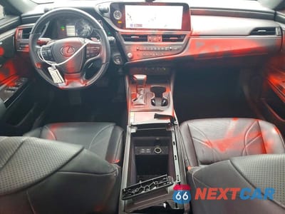 Zdjęcie 8 z 12 samochodu: 2025 LEXUS ES 300H LUXURY VIN:58AEA1C17SU062752 - miniatura