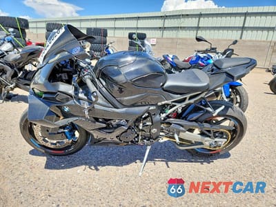 Trzecie zdjęcie samochodu z tyłu: 2025 BMW S 1000 RR VIN:WB10P2304S6L36542 - miniatura
