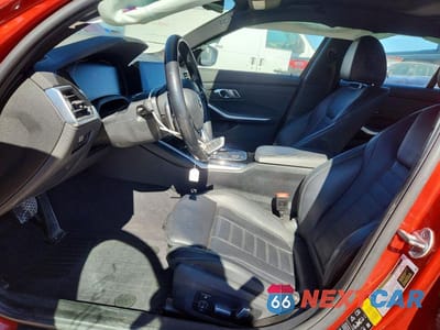Zdjęcie 7 z 12 samochodu: 2019 BMW 330XI VIN:WBA5R7C58KAJ83573 - miniatura
