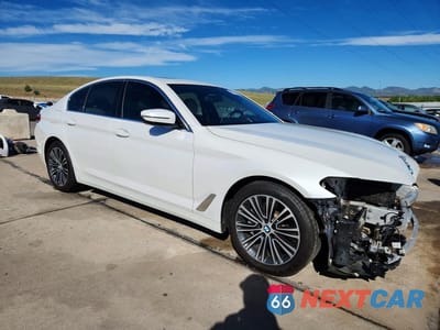 Czwarte zdjęcie samochodu z boku: 2019 BMW 530 I VIN:WBAJA5C50KG900930 - miniatura