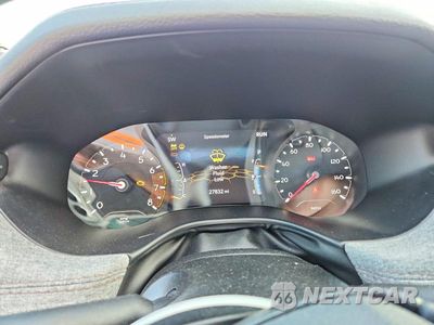 Zdjęcie 9 z 13 samochodu: 2024 JEEP COMPASS LATITUDE LUX VIN:3C4NJDFN7RT145839 - miniatura
