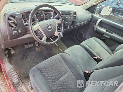 Zdjęcie 8 z 13 samochodu: 2008 CHEVROLET SILVERADO K1500 VIN:1GCEK14C08Z225620 - miniatura