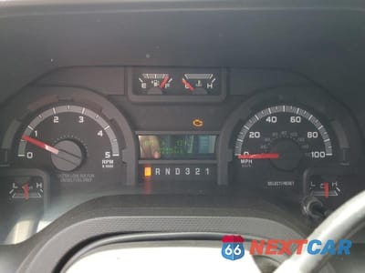 Zdjęcie 8 z 10 samochodu: 2009 FORD E450 SHUTTLE BUS VIN:1FDFE45P89DA90086 - miniatura