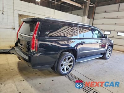 Trzecie zdjęcie samochodu z tyłu: 2016 CADILLAC ESCALADE ESV LUXURY VIN:1GYS4HKJ3GR353284 - miniatura