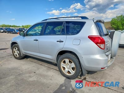 Drugie zdjęcie samochodu z przodu: 2007 TOYOTA RAV4 BASE VIN:JTMBD33V575074663 - miniatura