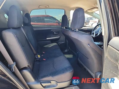 Zdjęcie 10 z 12 samochodu: 2017 TOYOTA PRIUS V TWO VIN:JTDZN3EU3HJ059345 - miniatura
