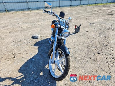 Drugie zdjęcie samochodu z przodu: 2010 HONDA VT1300 CS VIN:JH2SC6708AK000818 - miniatura