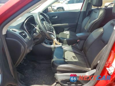 Zdjęcie 7 z 12 samochodu: 2018 JEEP COMPASS LATITUDE VIN:3C4NJDBB3JT238440 - miniatura