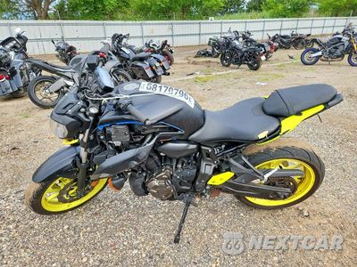 Trzecie zdjęcie samochodu z tyłu: 2018 YAMAHA MT07 VIN:JYARM27E6JA001167 - miniatura