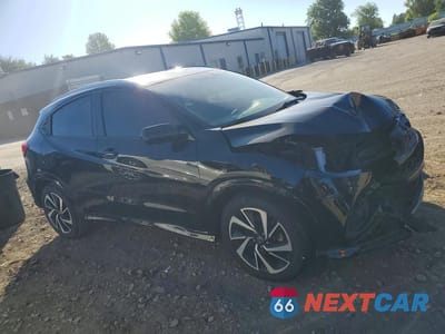 Czwarte zdjęcie samochodu z boku: 2019 HONDA HR-V SPORT VIN:3CZRU6H16KG717040 - miniatura