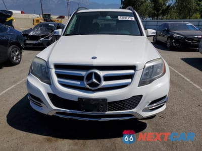 Piąte zdjęcie samochodu w środku: 2015 MERCEDES-BENZ GLK 350 VIN:WDCGG5HB4FG413031 - miniatura
