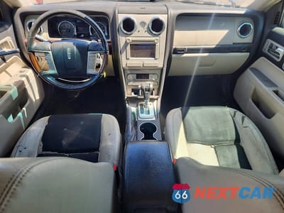 Zdjęcie 8 z 13 samochodu: 2007 LINCOLN MKZ VIN:3LNHM28T77R668899 - miniatura