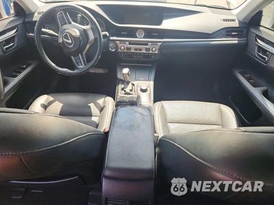 Zdjęcie 8 z 13 samochodu: 2017 LEXUS ES 350 VIN:58ABK1GG9HU042798 - miniatura