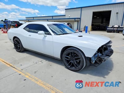 Czwarte zdjęcie samochodu z boku: 2010 DODGE CHALLENGER SE VIN:2B3CJ4DVXAH323333 - miniatura