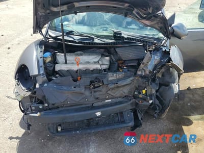 Zdjęcie 11 z 12 samochodu: 2006 VOLKSWAGEN NEW BEETLE CONVERTIBLE OPTION PACKAGE 1 VIN:3VWRF31Y76M308569 - miniatura