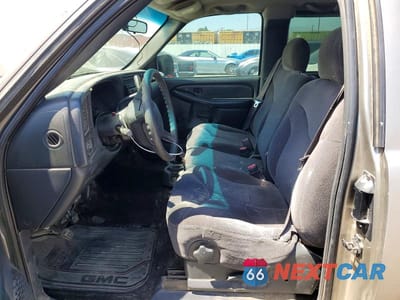 Zdjęcie 7 z 12 samochodu: 2002 GMC NEW SIERRA C1500 VIN:2GTEC19XX21217159 - miniatura