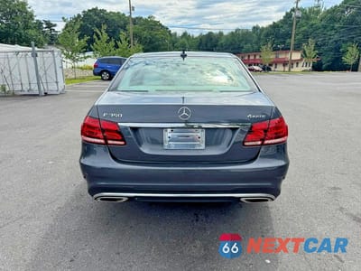Piąte zdjęcie samochodu w środku: 2016 MERCEDES-BENZ E 350 4MATIC VIN:WDDHF8JB5GB185229 - miniatura