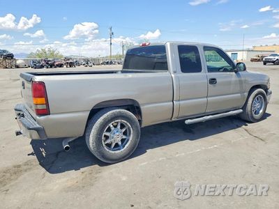 Trzecie zdjęcie samochodu z tyłu: 2002 CHEVROLET SILVERADO C1500 VIN:2GCEC19W921158399 - miniatura