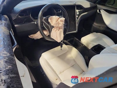 Zdjęcie 8 z 12 samochodu: 2020 TESLA MODEL S VIN:5YJSA1E28LF399767 - miniatura