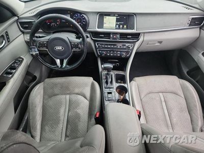 Zdjęcie 8 z 12 samochodu: 2017 KIA OPTIMA EX VIN:5XXGU4L3XHG152930 - miniatura
