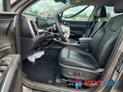 Zdjęcie 7 z 13 samochodu: 2025 KIA SORENTO EX VIN:KNDRHDJG1S5420407 - miniatura