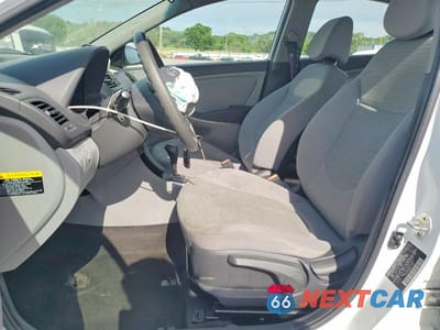 Zdjęcie 7 z 12 samochodu: 2017 HYUNDAI ACCENT SE VIN:KMHCT4AE9HU314557 - miniatura