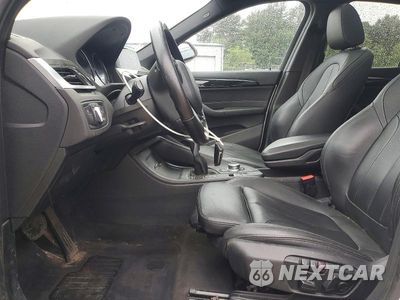 Zdjęcie 7 z 13 samochodu: 2018 BMW X1 XDRIVE28I VIN:WBXHT3C34J5L30815 - miniatura