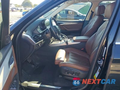 Zdjęcie 7 z 13 samochodu: 2016 BMW X5 XDRIVE35I VIN:5UXKR0C59G0S92505 - miniatura
