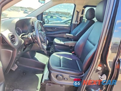 Zdjęcie 7 z 13 samochodu: 2018 MERCEDES-BENZ METRIS VIN:WD4PG2EE5J3489740 - miniatura